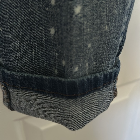 Mossimo Denim, Mid-Rise Skinny distressed jeans. Size 12/31 - Picture 6 of 9